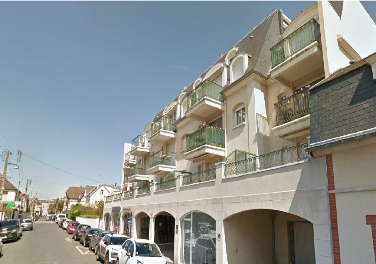 Cabourg - Hyper Centre, Plage Bagian luar foto